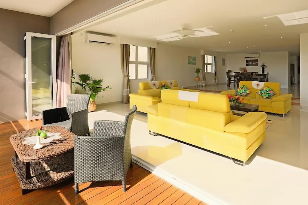 Private Large Vip Bedroom With En Misere Privatunterkunft